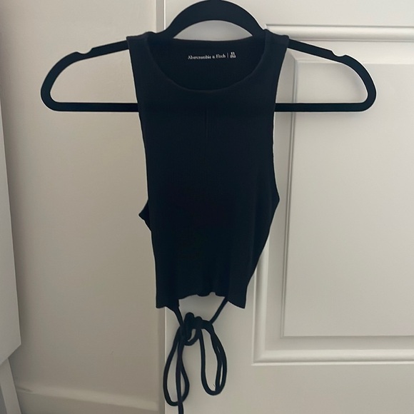 A&F Tie Around Top - Picture 2 of 5